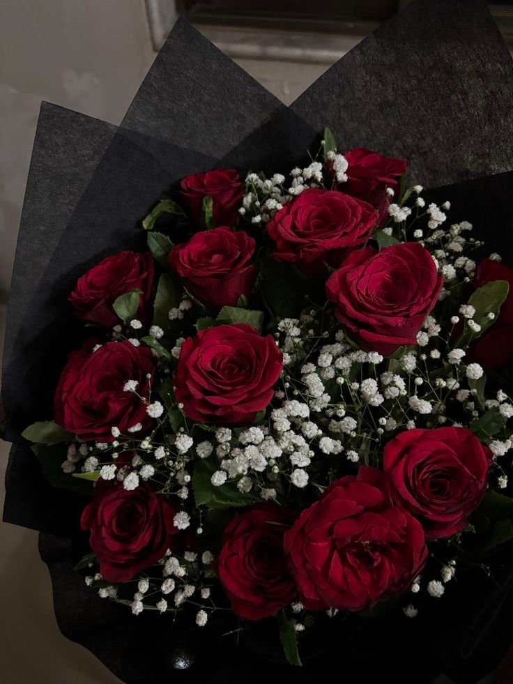 Red Romance – Image 3